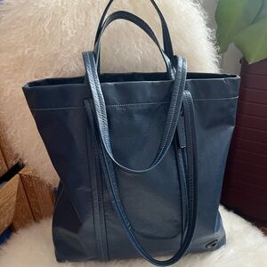 Coach Hall Tote 33 Deep Blue